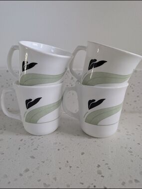 Corningware Ceramic Mugs with Sage Green Wave and Black Leaf Pattern - Set of 4